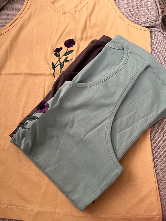 تاپ نخی گلدوزی